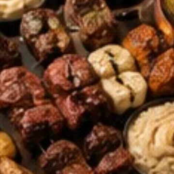 Tábua de Espetos, servido no Ponto Certo
